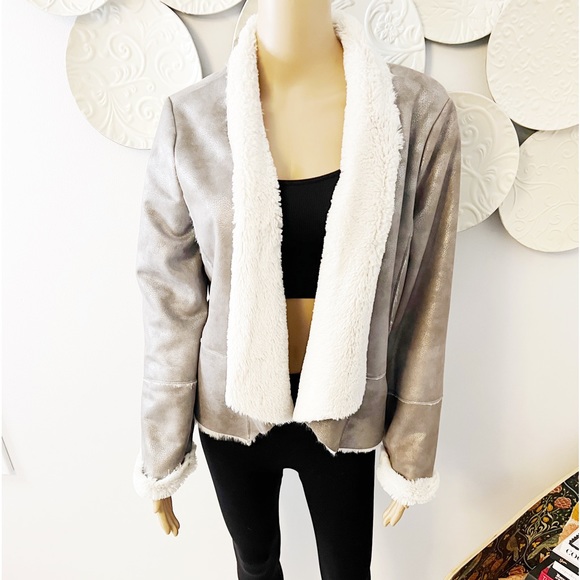 Cache Faux Fur Jacket Large - Picture 1 of 5